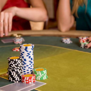 Pros and Cons of Playing Caribbean Stud Poker