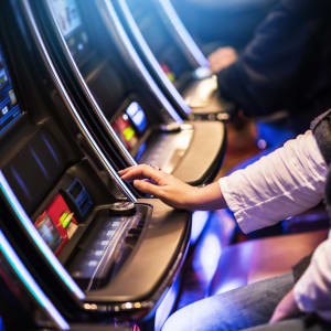 Top Slot Games that Offer Free Spins Bonuses